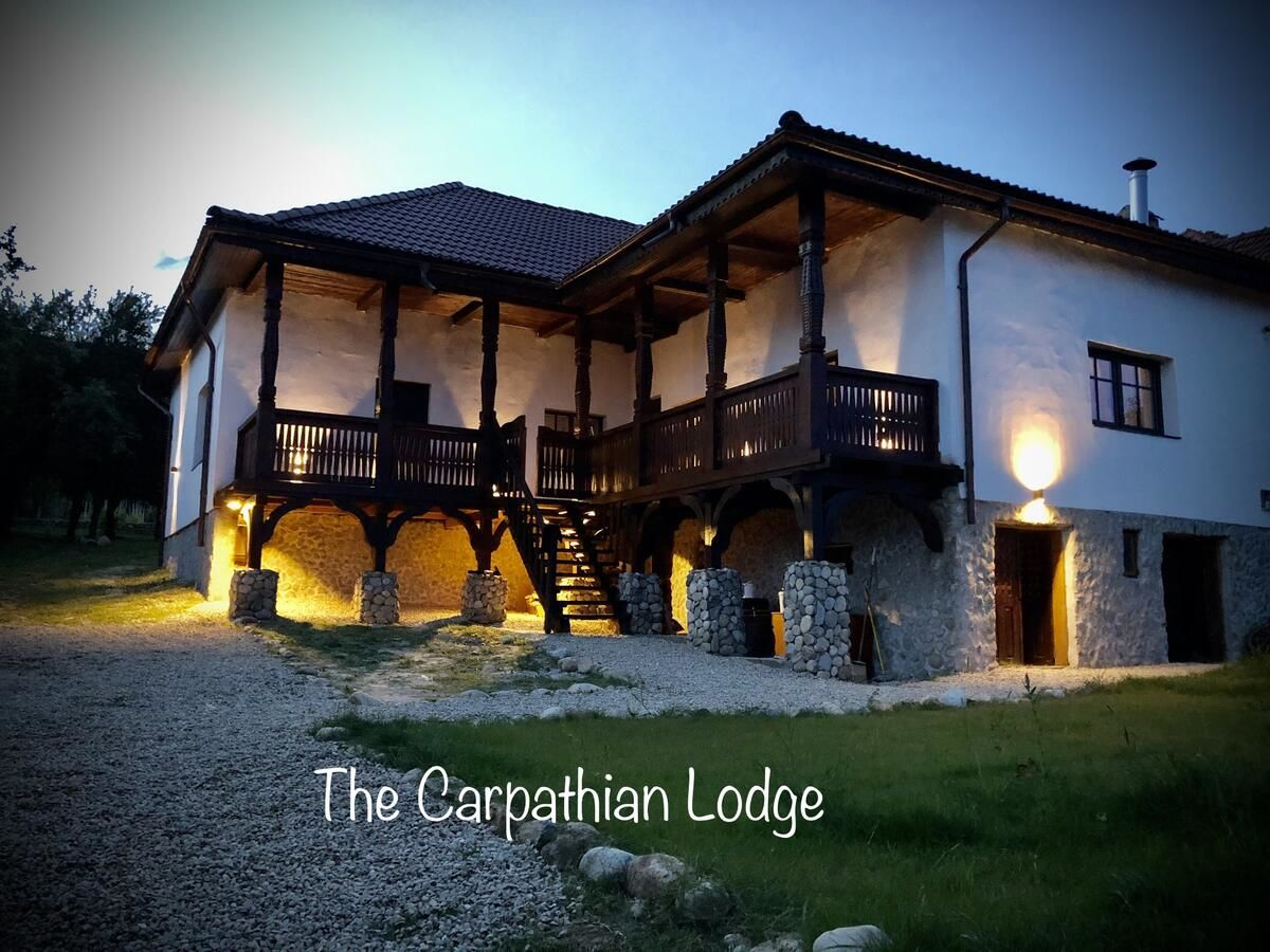 Гостевой дом The Carpathian Lodge Рунку-4